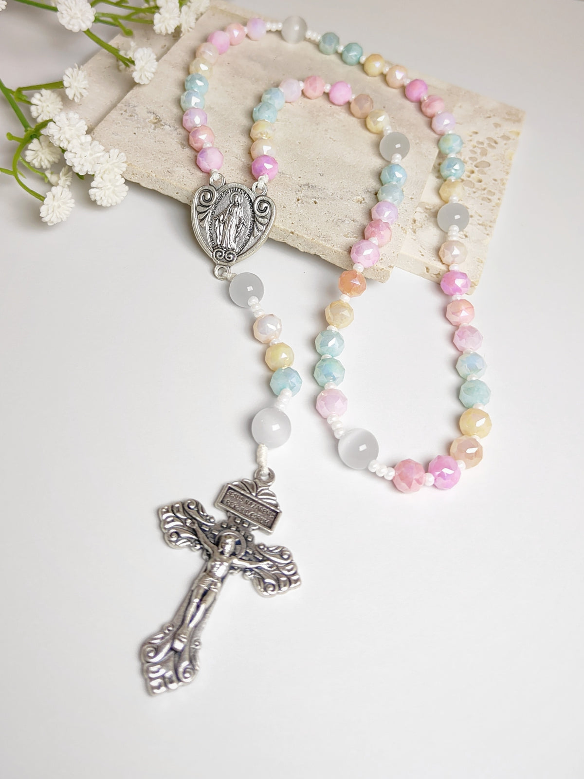 Miraculous Medal Joyful Glass with Cat Eye