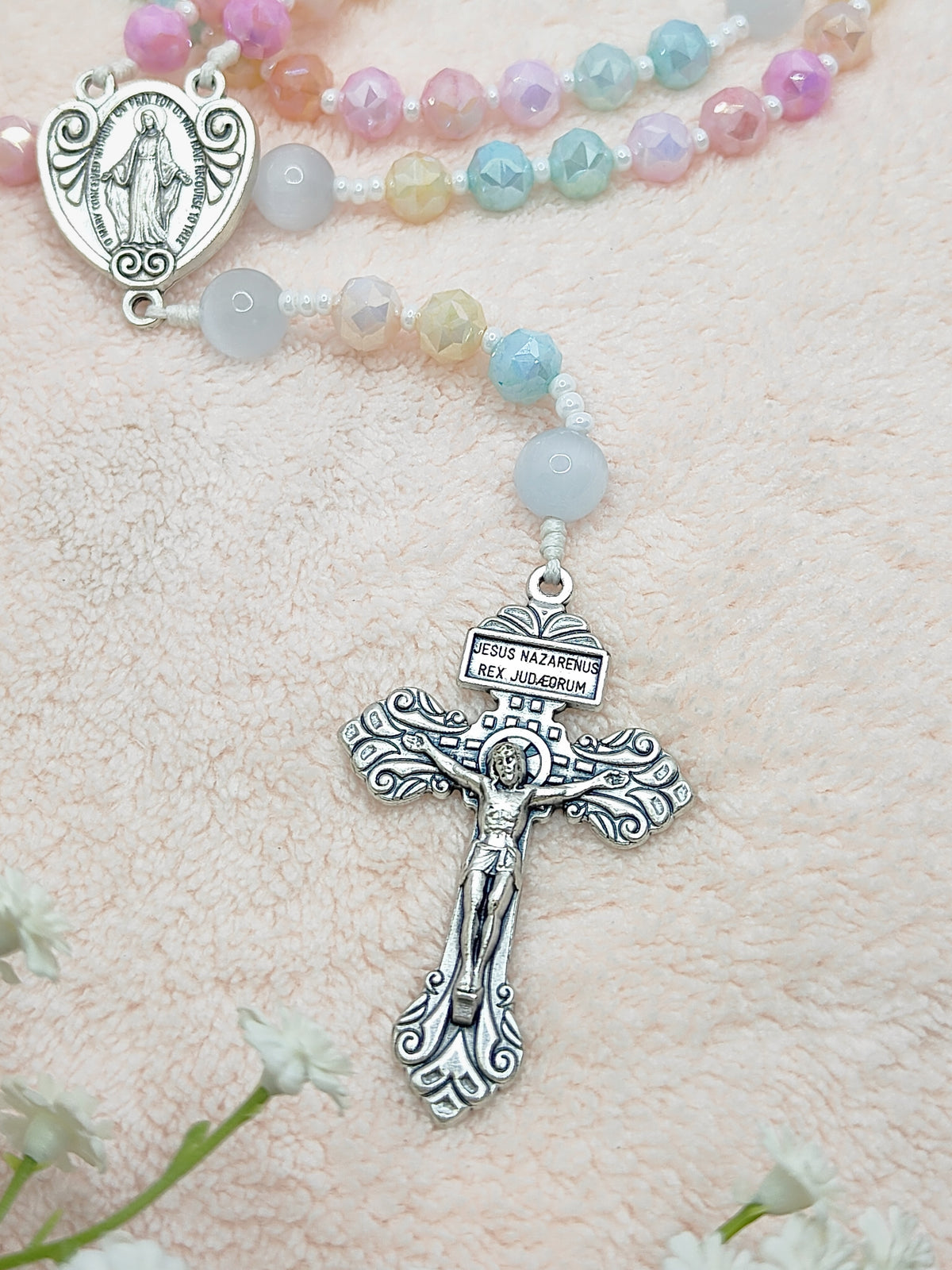Miraculous Medal Joyful Glass with Cat Eye