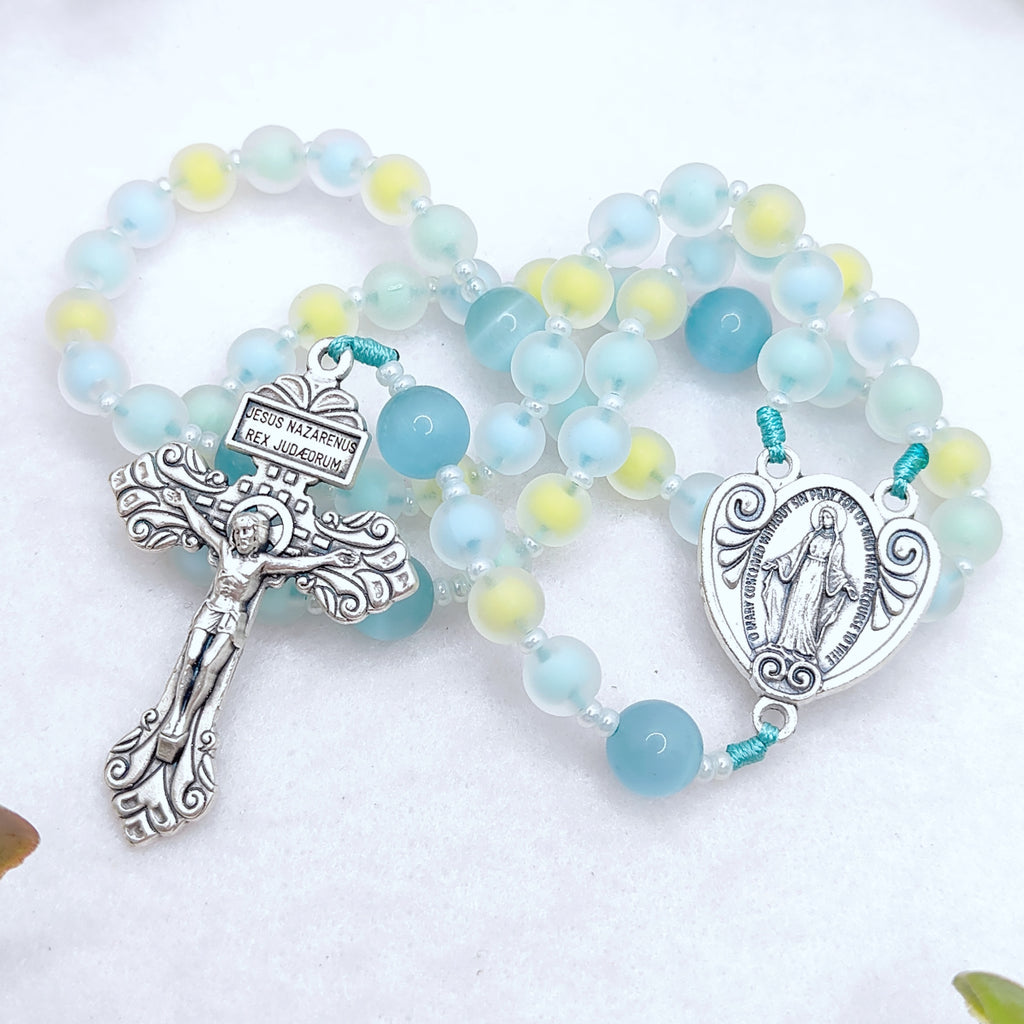 Our Lady of Grace Spring Grace Glass Rosary