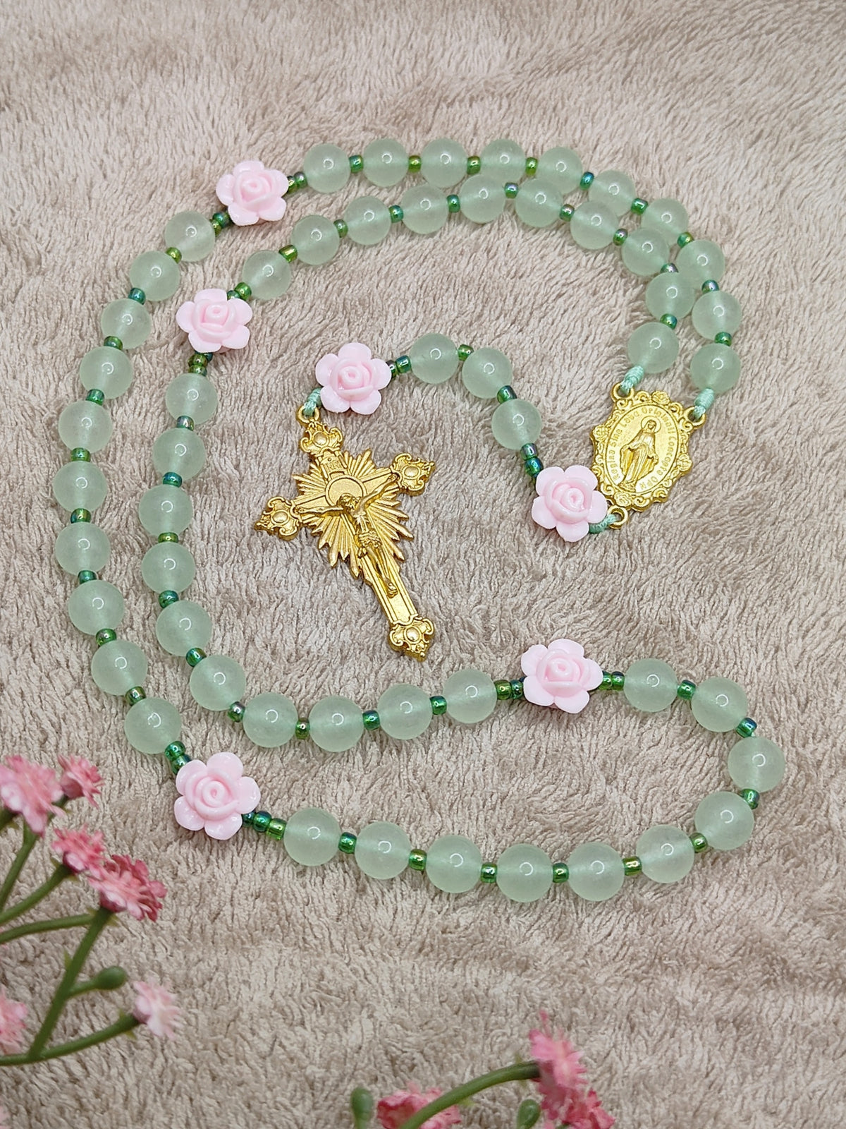 Miraculous Medal Green Jade & Roses Spring Rosary