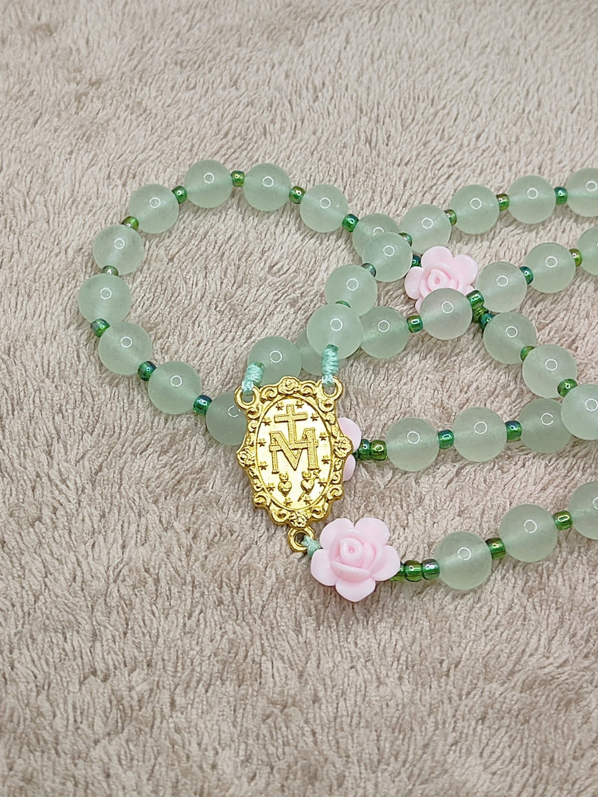 Miraculous Medal Green Jade & Roses Spring Rosary