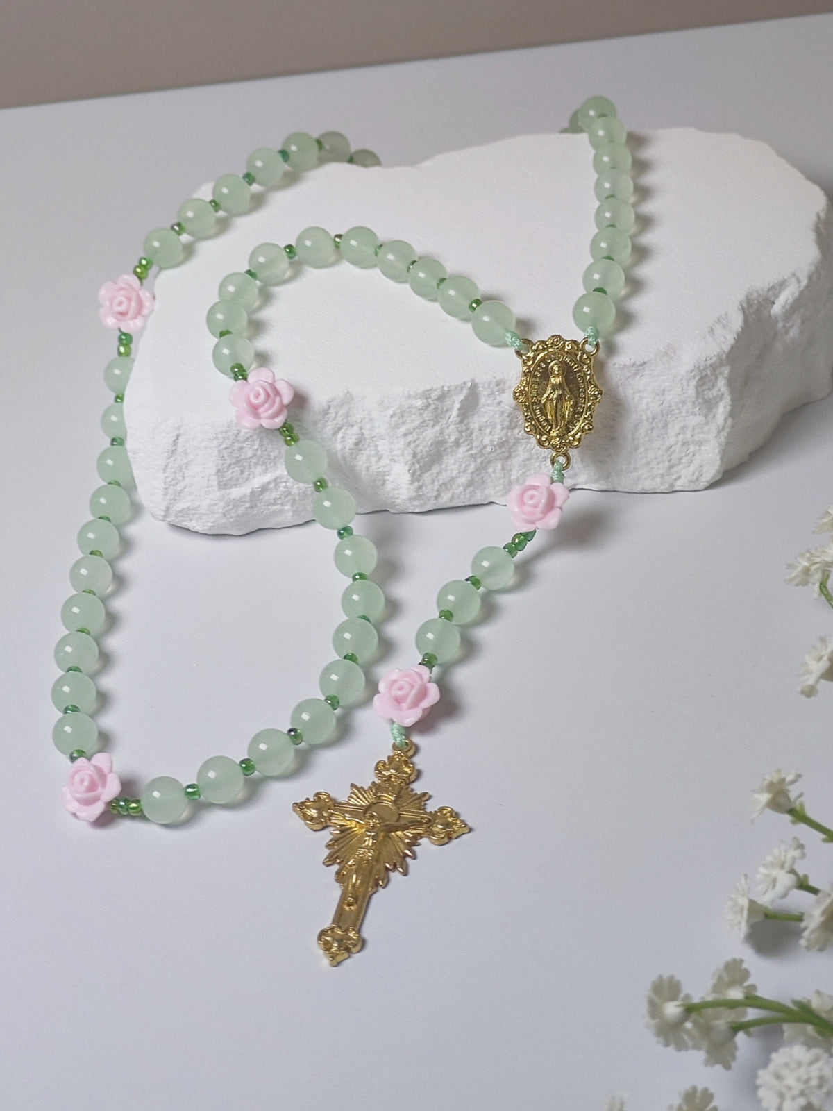 Miraculous Medal Green Jade & Roses Spring Rosary