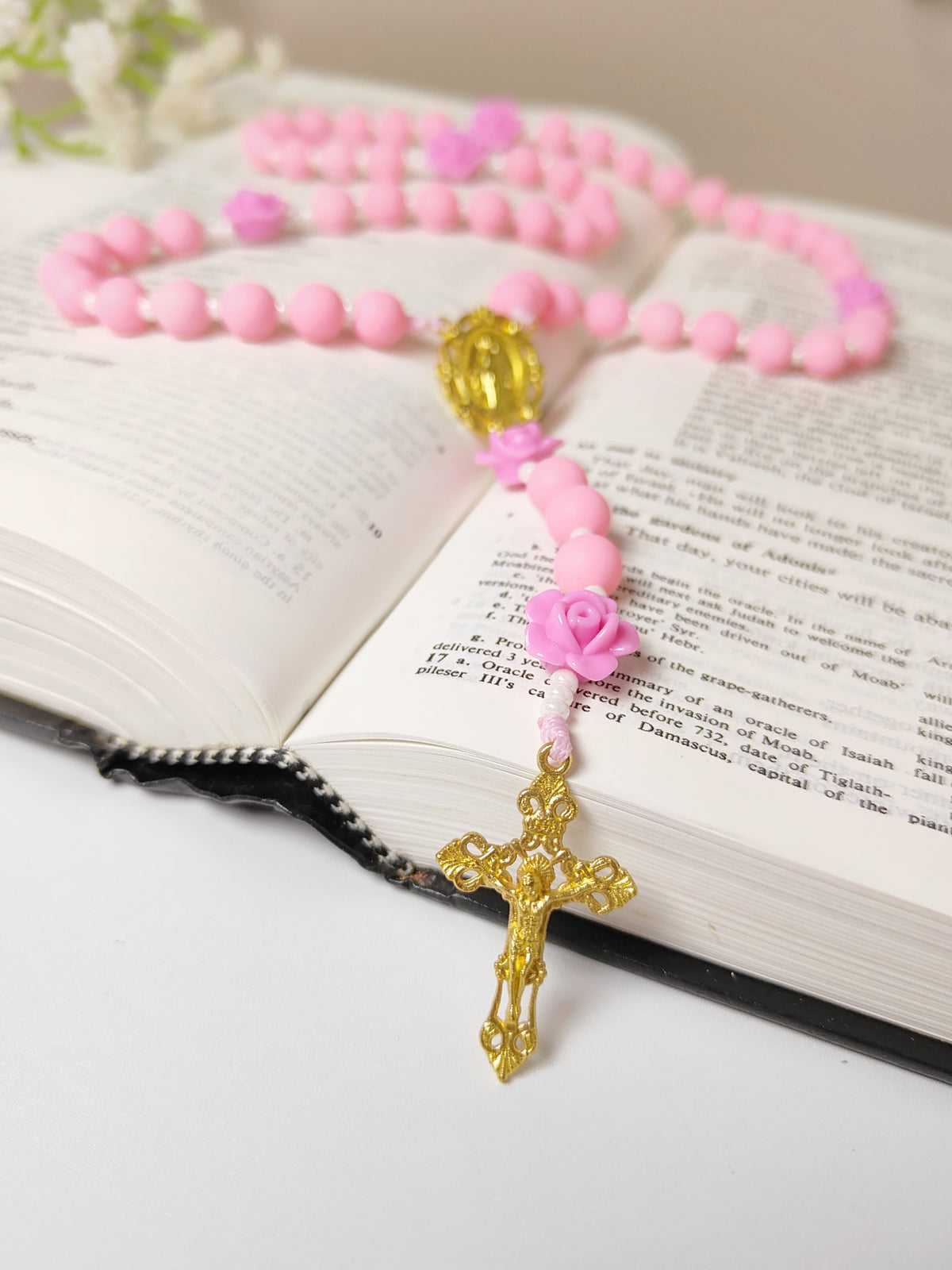 Miraculous Medal Lovely Pink Acrylic & Rose Rosary